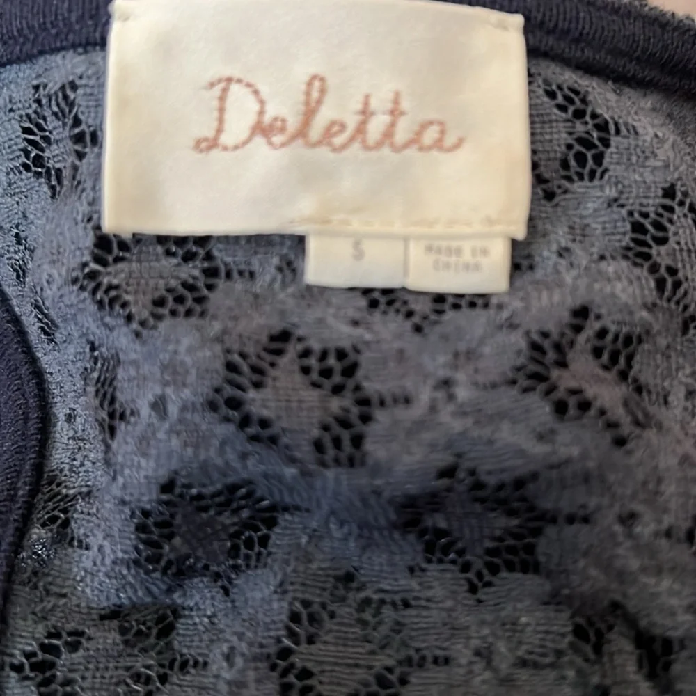 Deletta Women’s Blue Lace Racerback Tank Top Size Small - Picture 5 of 6